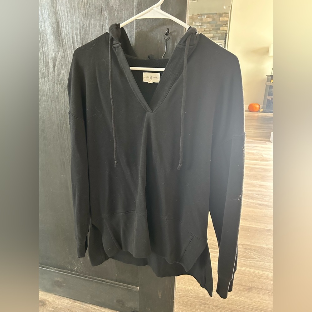 LOFT Lou & Grey black hoodie. Size medium. Work only a new times.